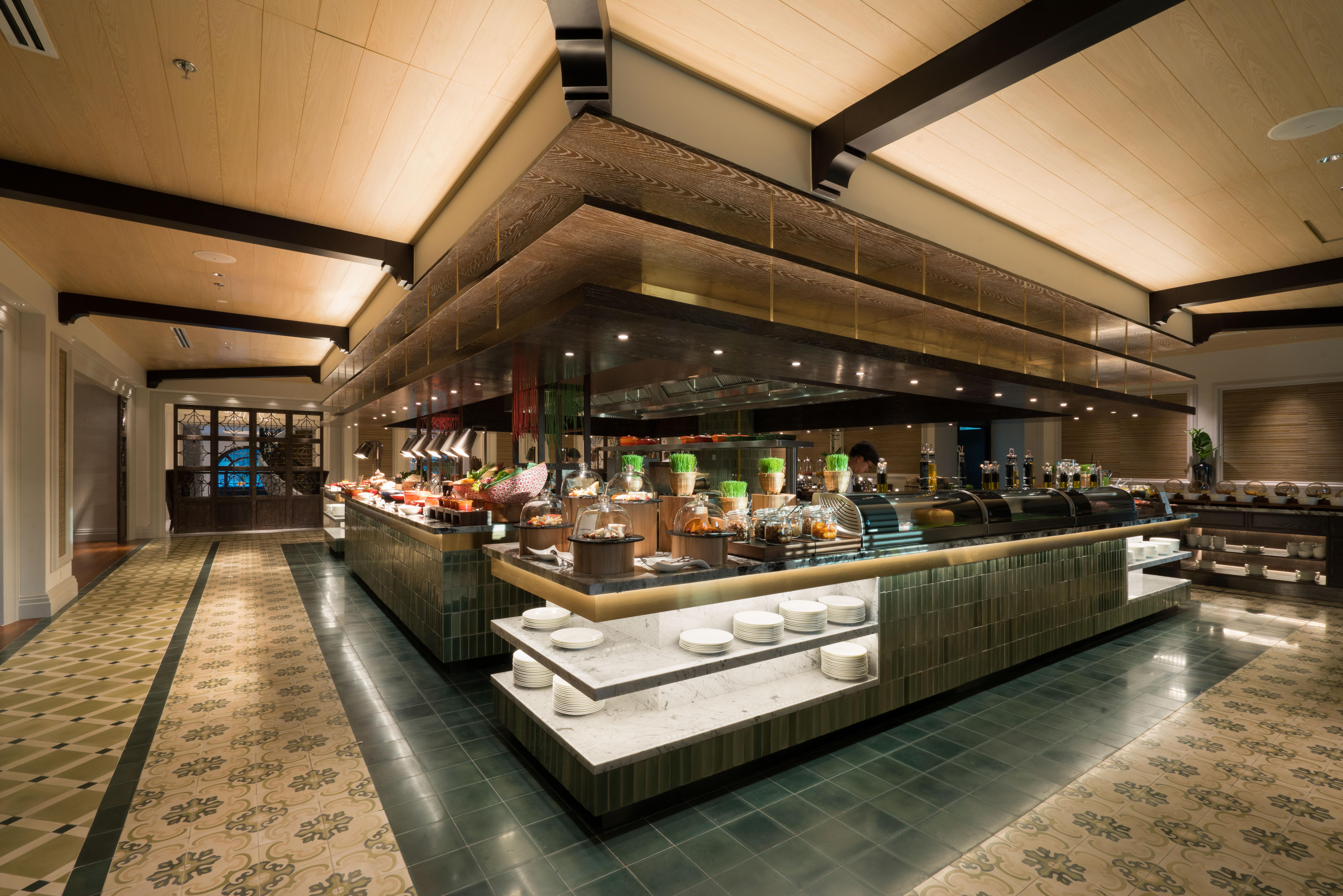 มาย เฮาส์ ไซ่ง่อน โฮเต็ล Hotel โฮจิมินห์ซิตี้ ภายนอก รูปภาพ The buffet at the hotel