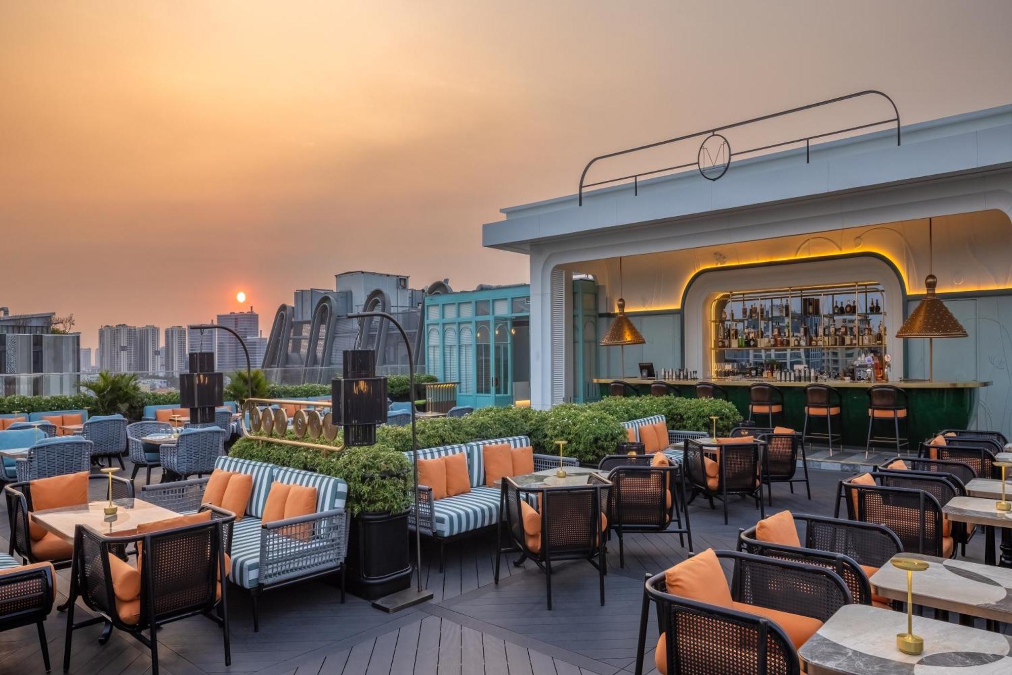 มาย เฮาส์ ไซ่ง่อน โฮเต็ล Hotel โฮจิมินห์ซิตี้ ภายนอก รูปภาพ The Deck