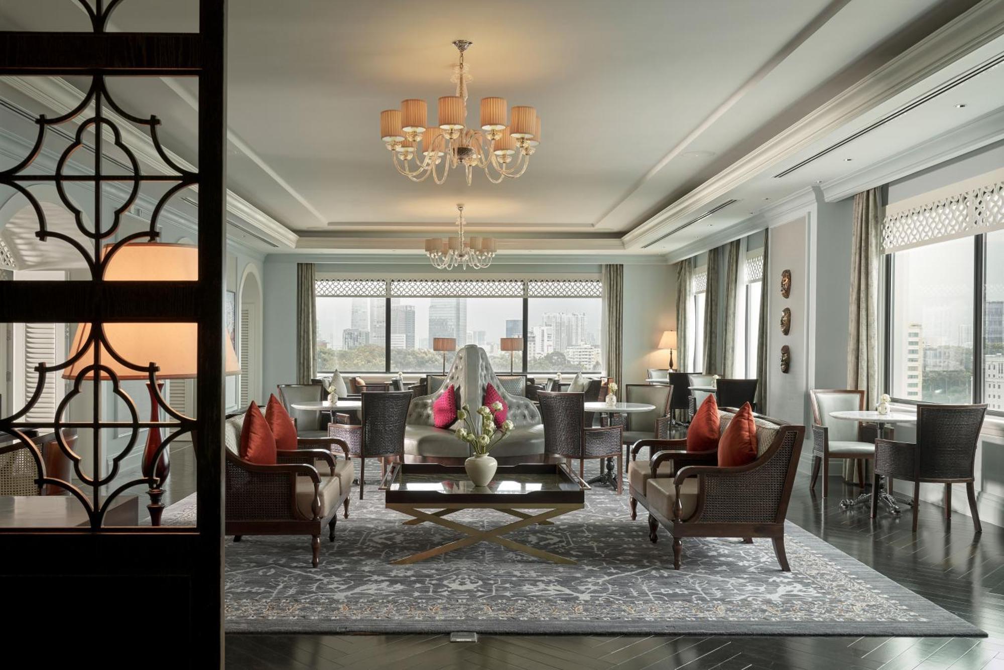 มาย เฮาส์ ไซ่ง่อน โฮเต็ล Hotel โฮจิมินห์ซิตี้ ภายนอก รูปภาพ The living room of a Presidential Suite at The St. Regis Beijing
